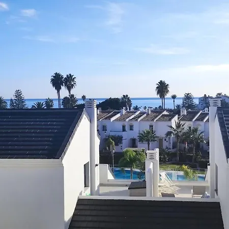 A Penthouse With An Ocean View شقة إِستيبونا